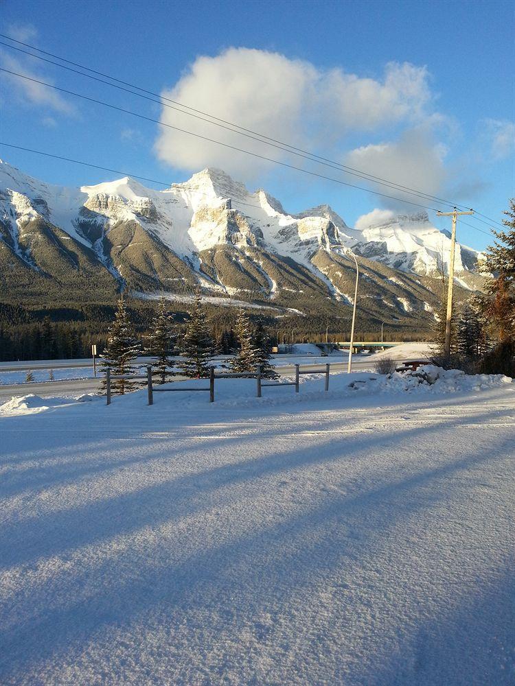 Inn Of The Rockies Canmore Buitenkant foto