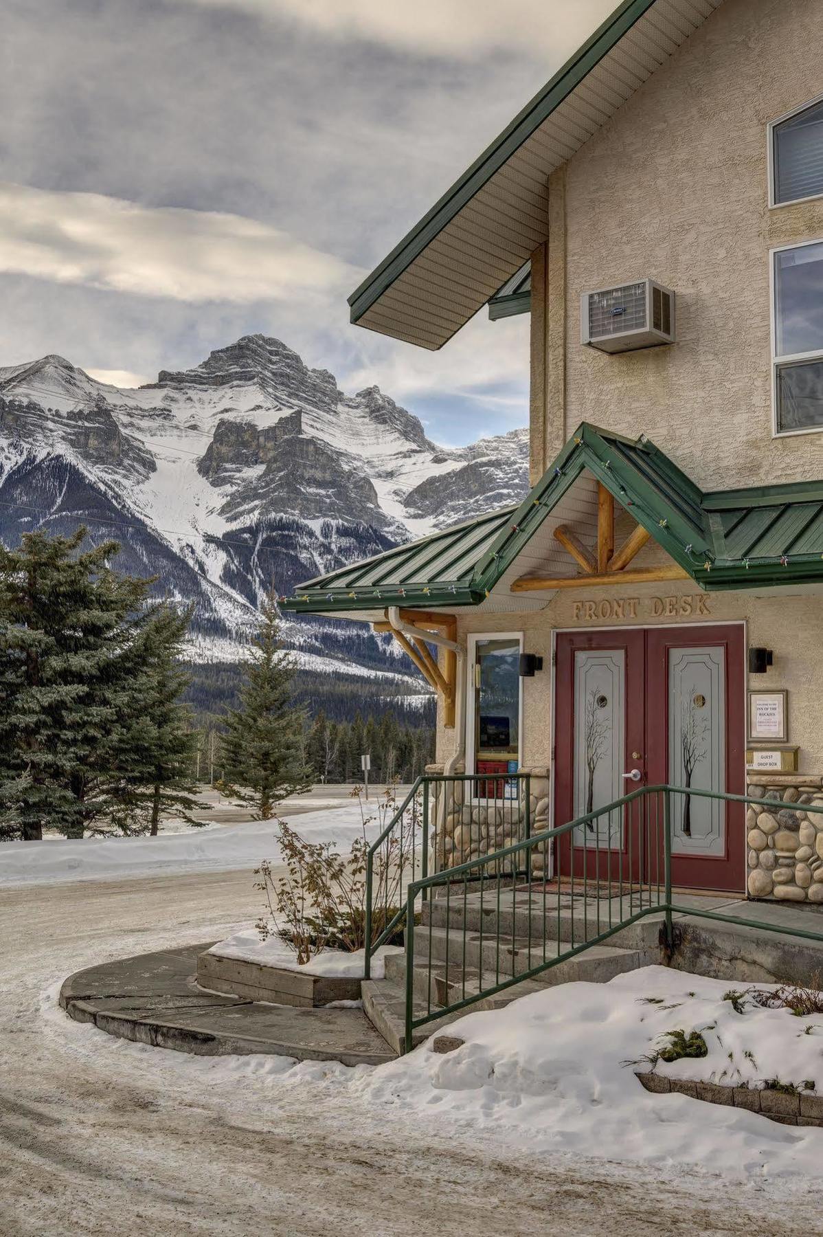 Inn Of The Rockies Canmore Buitenkant foto